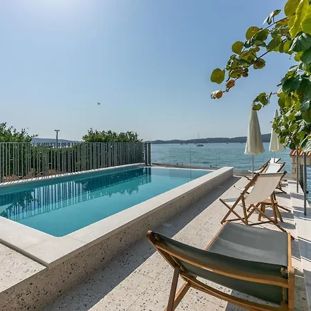 Apartment Sea